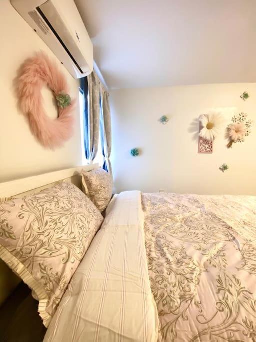 רוזמיד Pink Cozy House 2 Bedrooms מראה חיצוני תמונה
