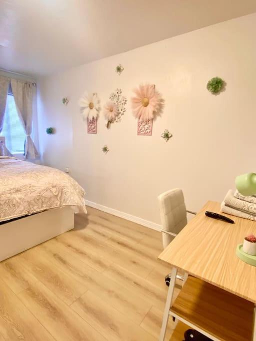 רוזמיד Pink Cozy House 2 Bedrooms מראה חיצוני תמונה