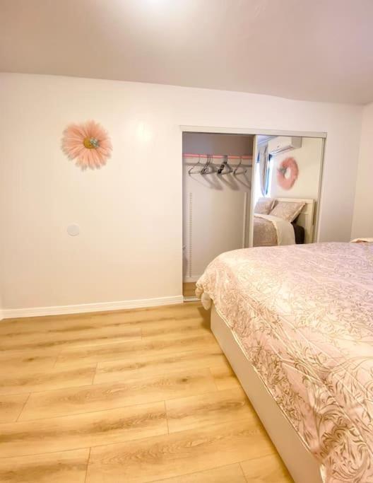רוזמיד Pink Cozy House 2 Bedrooms מראה חיצוני תמונה