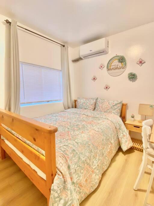 רוזמיד Pink Cozy House 2 Bedrooms מראה חיצוני תמונה