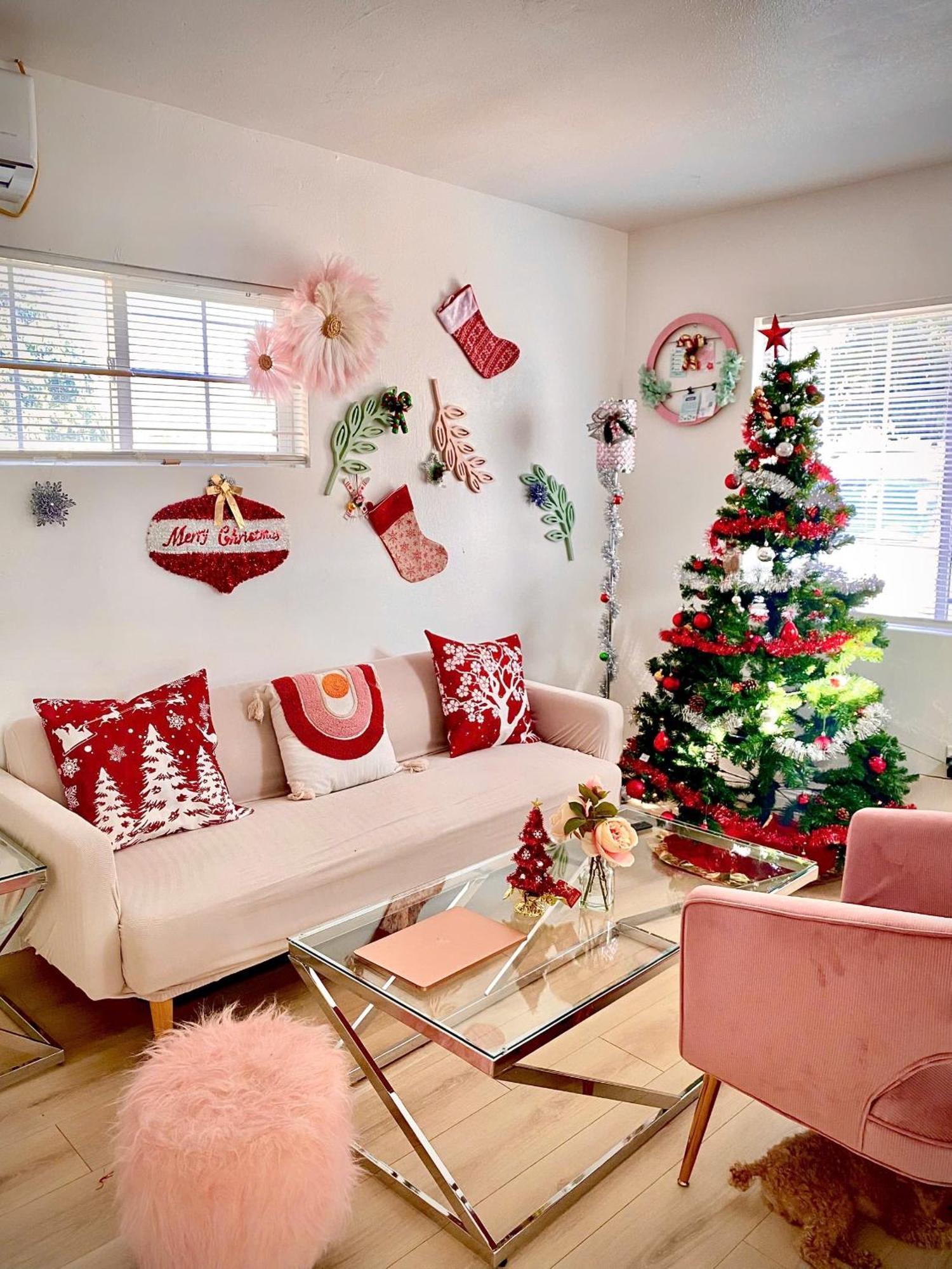 רוזמיד Pink Cozy House 2 Bedrooms מראה חיצוני תמונה